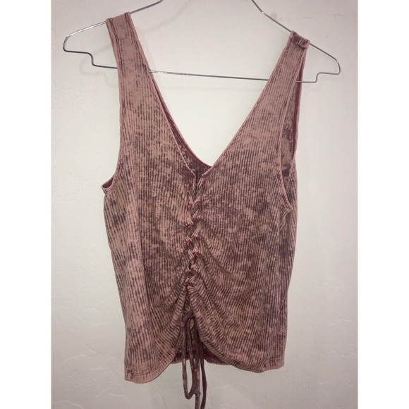 Cropped Tank - Picture 1 of 3